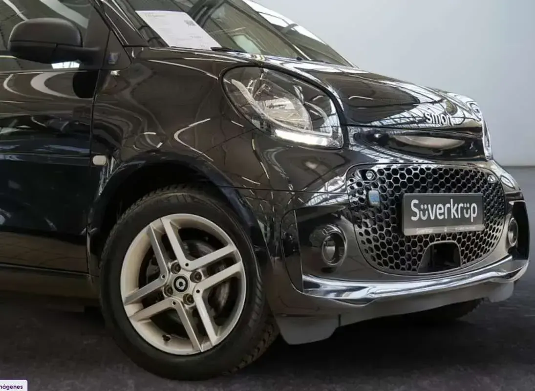 Usado Smart ForTwo Electric Drive 60 kW (82 CV) 2021 Negro Coupe