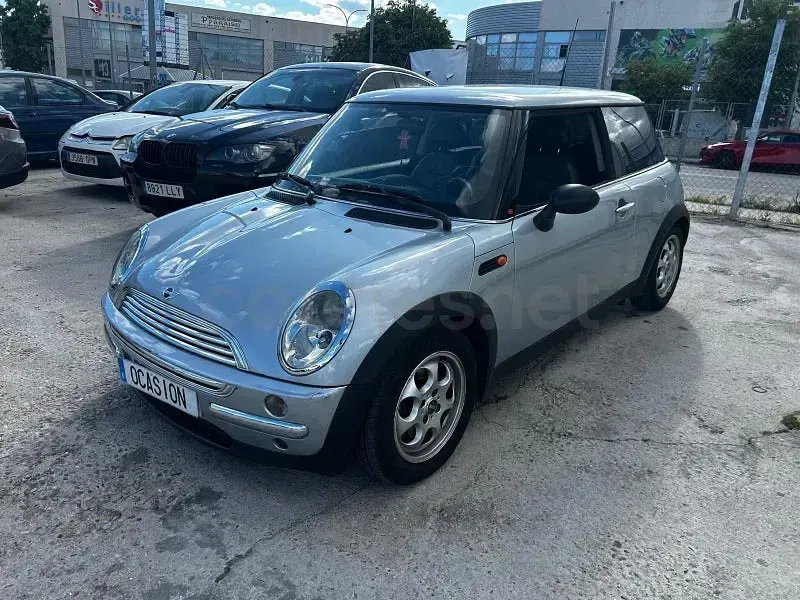 Usado Mini Cooper 136 CV (100 kW) 2002 Gris / plata Utilitario