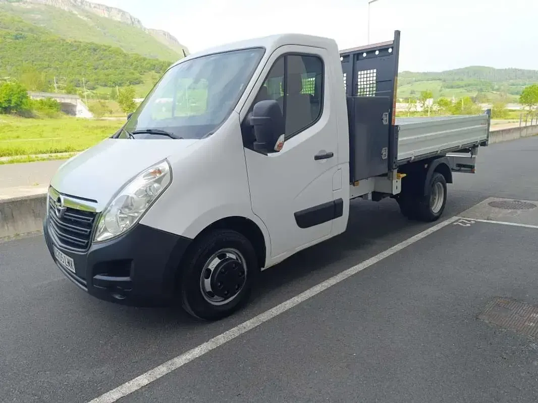 Usado Opel Movano 131 CV (96 kW) 2021 Blanco Van