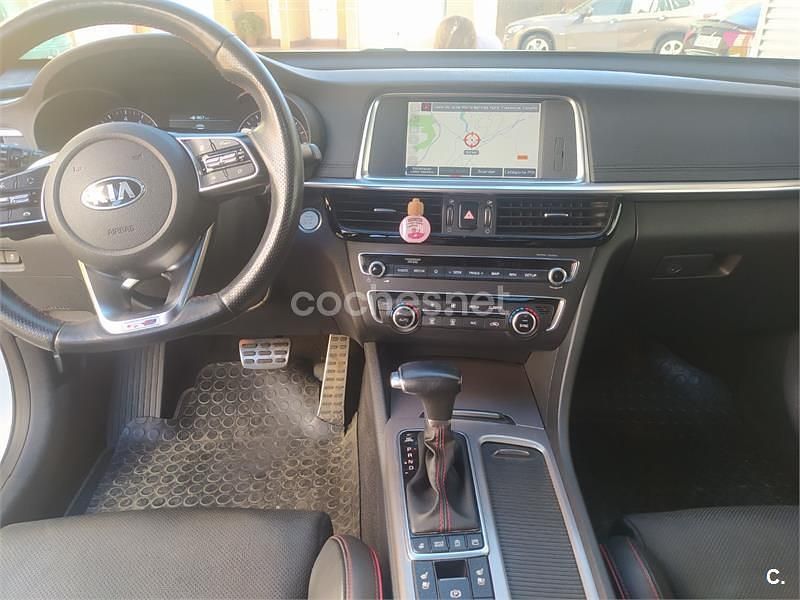 Usado Kia Optima GT-Line 180 CV (132 kW) 2019 Blanco Familiar