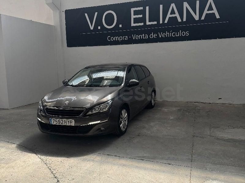 Usado Peugeot 308 SW Access 92 CV (67 kW) 2014 Marrón Familiar