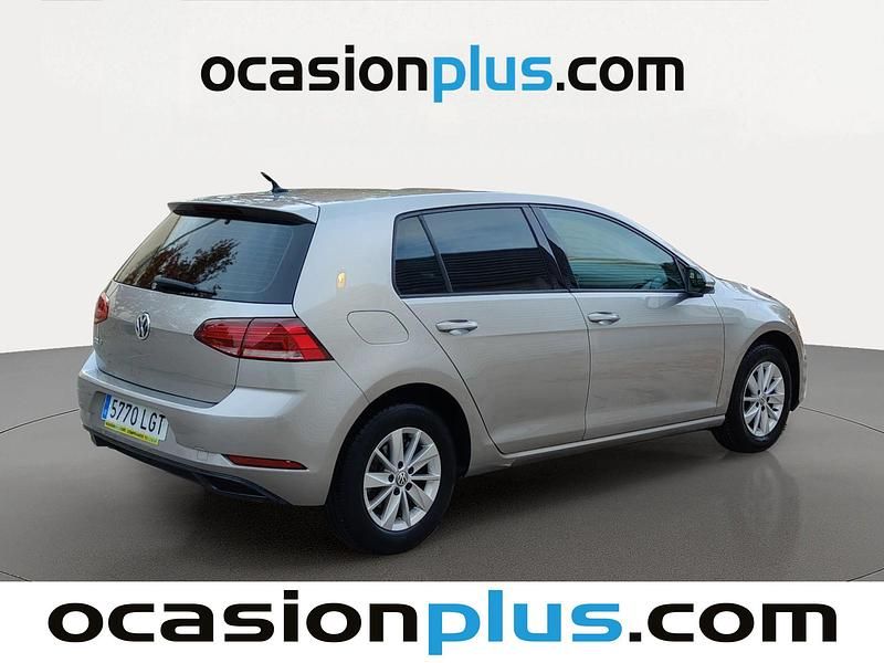 Usado VW Golf VII Business 116 CV (85 kW) 2020 Gris plata Utilitario