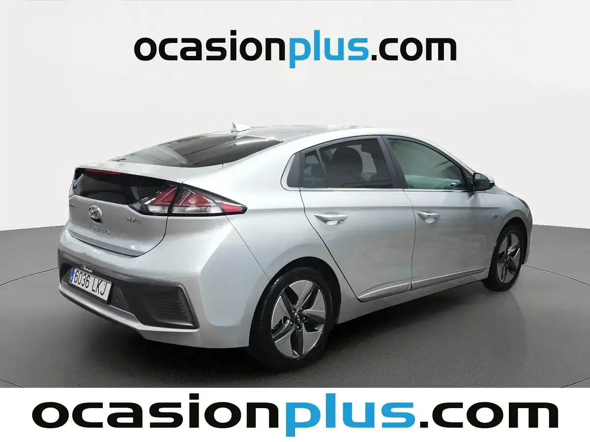 Usado Hyundai Ioniq 141 CV (103 kW) 2020 Gris Utilitario