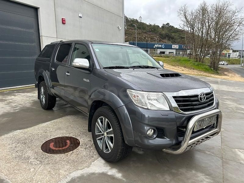 Usado Toyota HiLux 171 CV (125 kW) 2014 Gris / plata Pickup/Camioneta