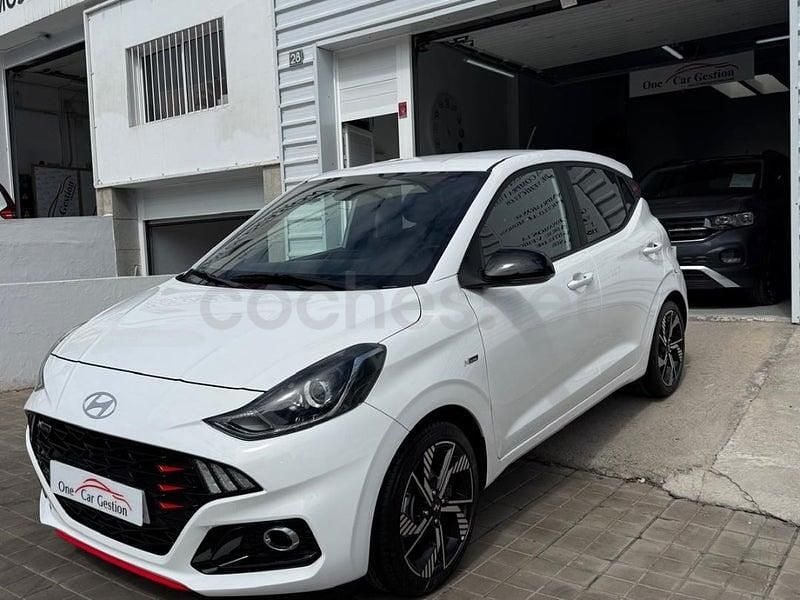 Usado Hyundai i10 N Line 84 CV (61 kW) 2024 Blanco Utilitario