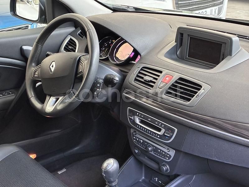 Usado Renault Mégane Privilege 130 CV (95 kW) 2010 Verde Berlina