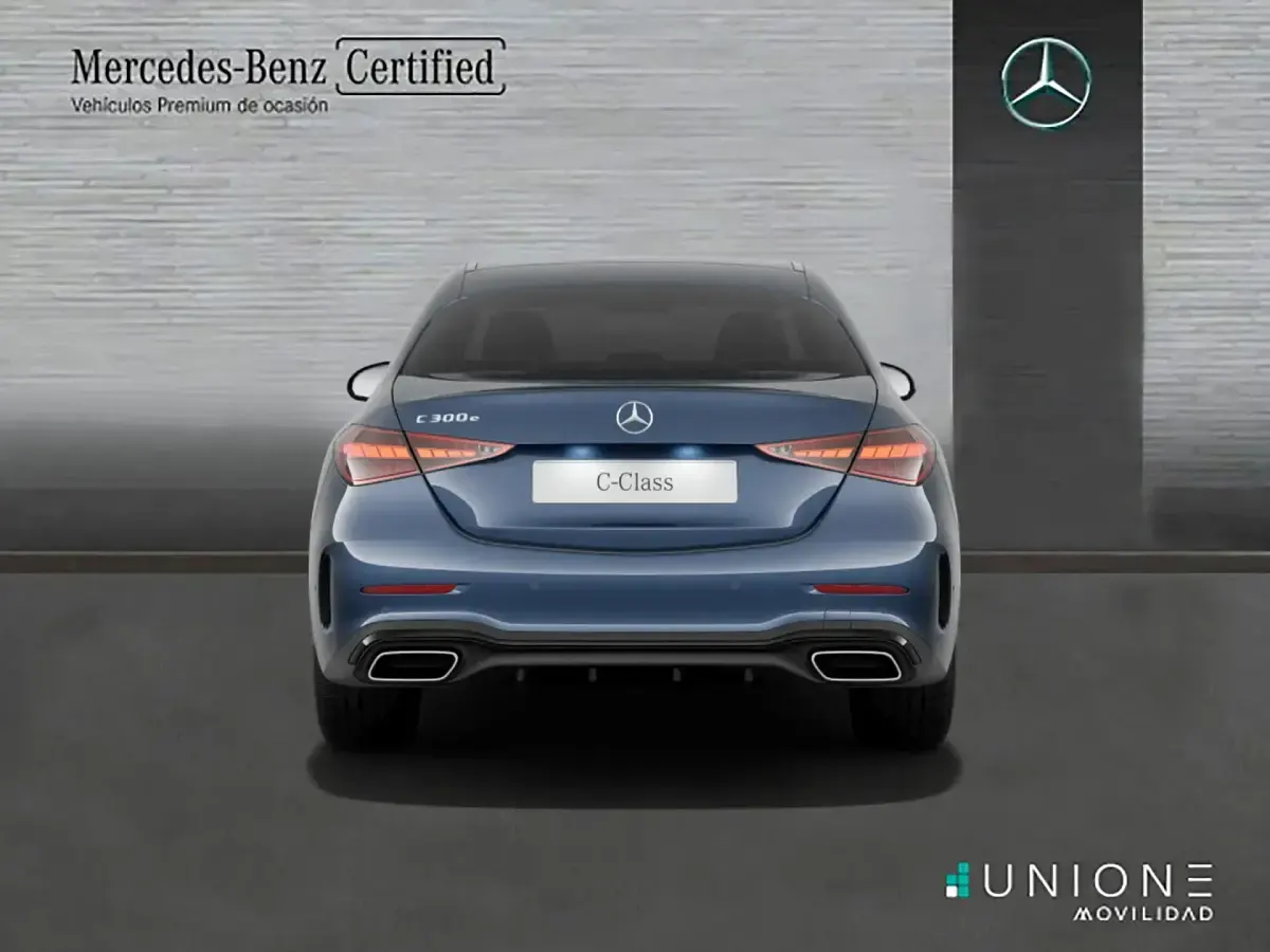 Nieuw Mercedes E300 320 PK (235 kW) 2025 Blauw Sedan