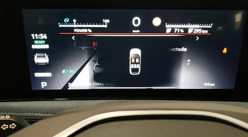 Usado Nissan Ariya Evolve 163 kW (222 CV) 2023 Akatsuki copper ninja black metalizado SUV