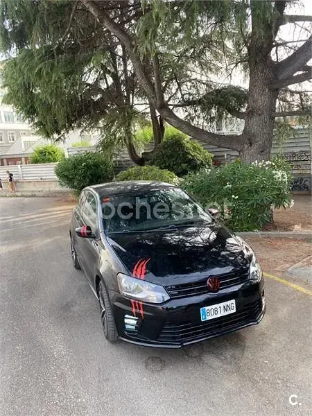 Usado VW Polo R-line 90 CV (66 kW) 2012 Negro Utilitario