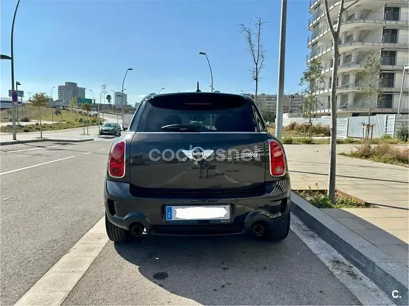 Usado Mini Cooper S Countryman 190 CV (139 kW) 2017 Gris / plata SUV