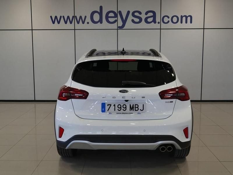 Usado Ford Focus Active X 155 CV (114 kW) 2022 Blanco Berlina