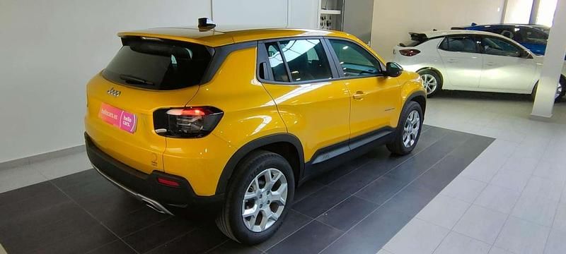 Usado Jeep Avenger Altitude 101 CV (74 kW) 2024 Amarillo SUV