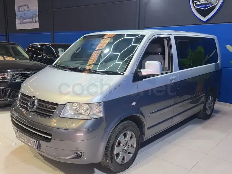 Usado VW Multivan Trendline 130 CV (95 kW) 2007 Gris / plata Monovolumen