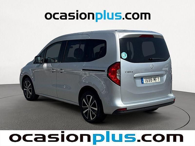 Usado Mercedes T180 116 CV (85 kW) 2023 Gris plata Monovolumen