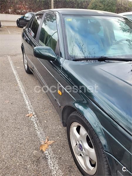 Usado Saab 9-5 150 CV (110 kW) 2000 Verde Berlina