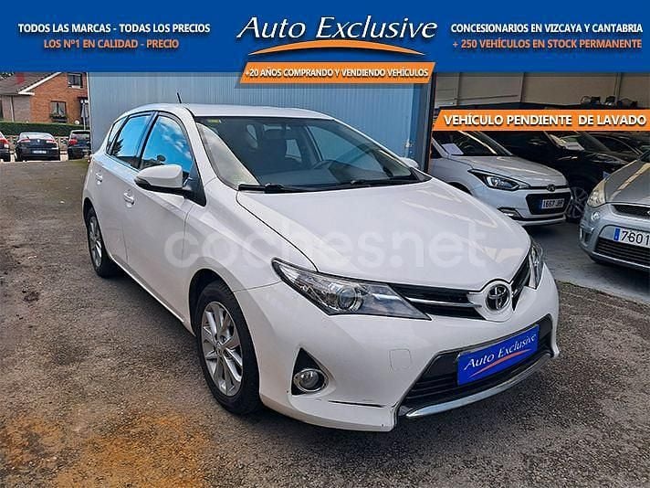 Blanco Usado 2014 Toyota Auris Active Berlina | 12.990 € (Precio justo) - Imagen 1/4