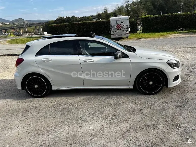 Usado Mercedes A200 AMG line 136 CV (100 kW) 2015 Blanco Berlina