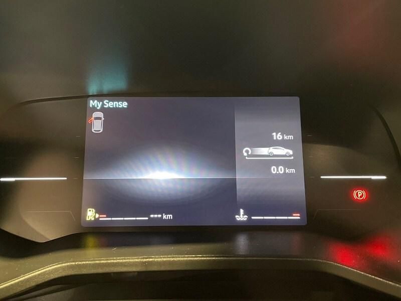 Nuevo Renault Clio V Techno 100 CV (73 kW) 2025 Gris Berlina