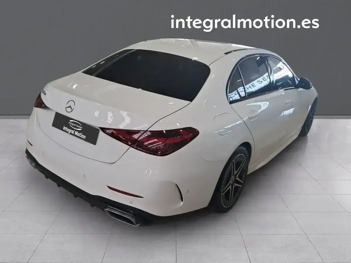 Usado Mercedes C200 163 CV (119 kW) 2023 Blanco Berlina