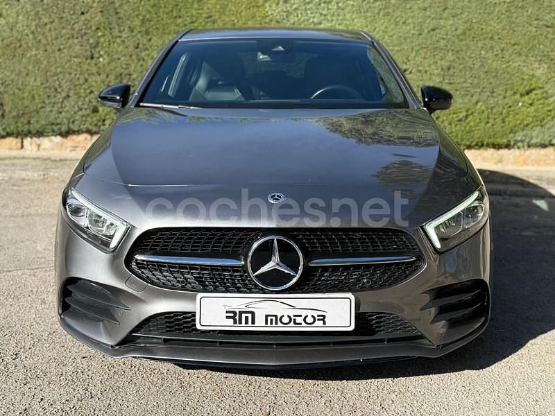 Usado Mercedes A180 116 CV (85 kW) 2020 Gris / plata Berlina