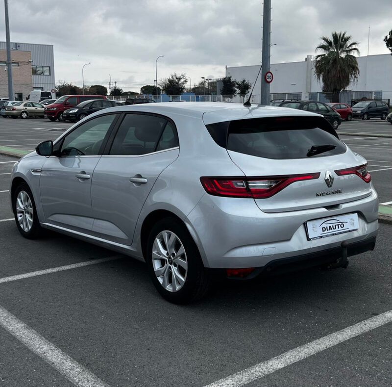 Usado Renault Mégane IV 115 CV (84 kW) 2017