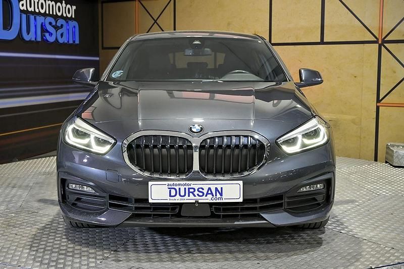 Usado BMW 118 Comfort Edition 150 CV (110 kW) 2020 Gris Utilitario