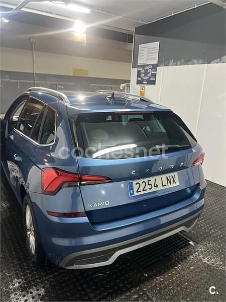 Usado Skoda Kamiq Ambition 95 CV (69 kW) 2021 Azul SUV
