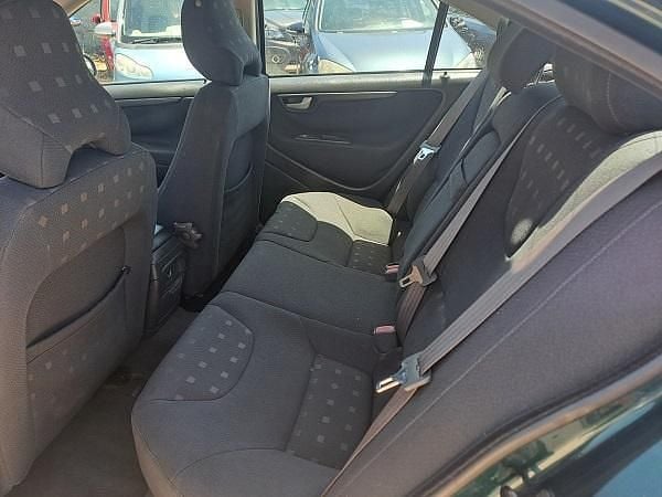 Begagnad Volvo S60 163 HK (119 kW) 2002 Grön Sedan