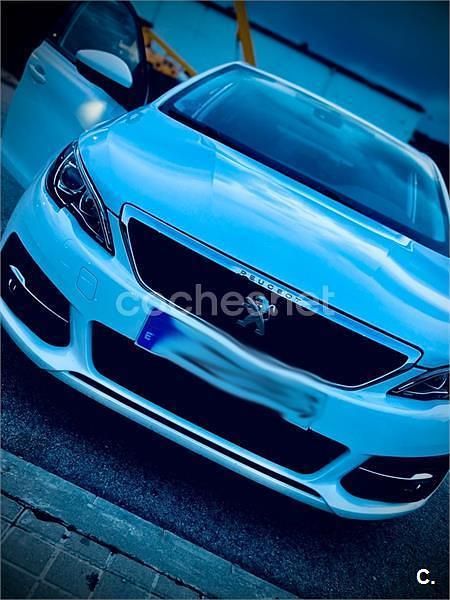 Usado Peugeot 308 Style 100 CV (73 kW) 2019 Blanco Berlina