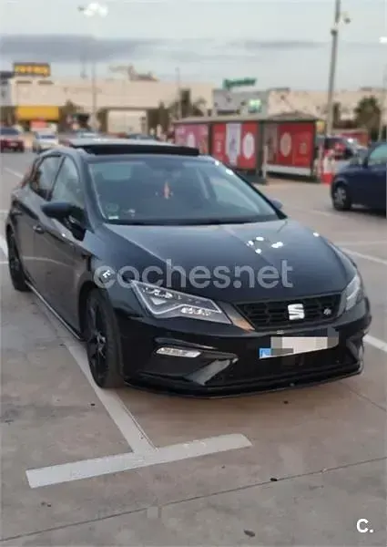 Usado Seat Leon FR 150 CV (110 kW) 2018 Negro Berlina