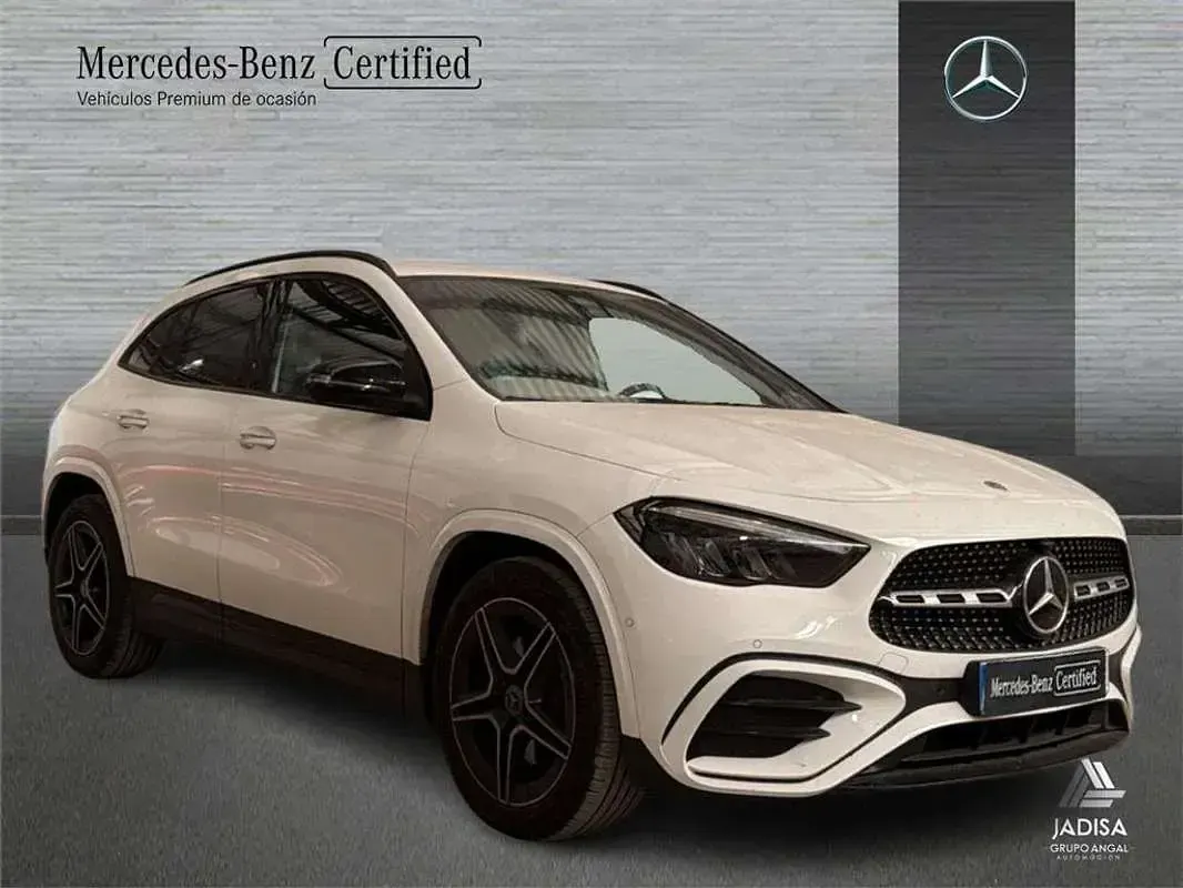 Usado Mercedes GLA200 150 CV (110 kW) 2025 SUV