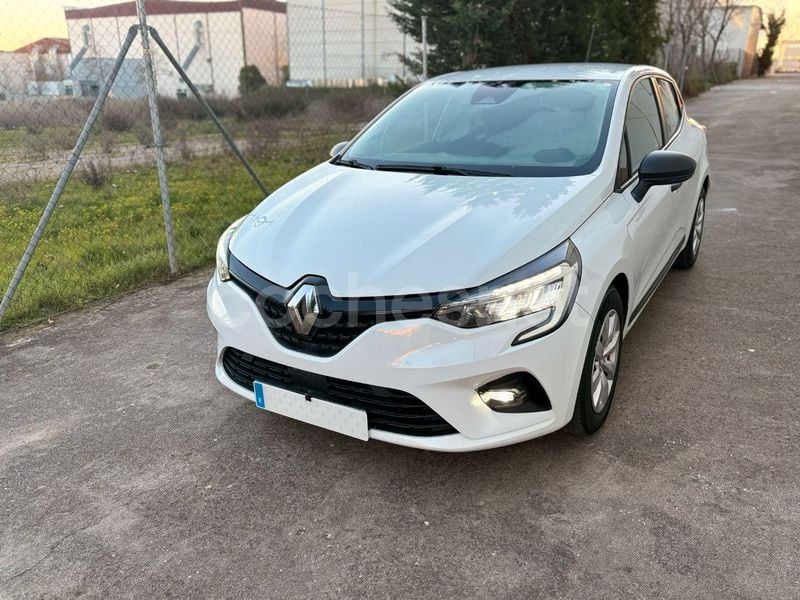 Usado Renault Clio V Business 100 CV (73 kW) 2021 Blanco Berlina