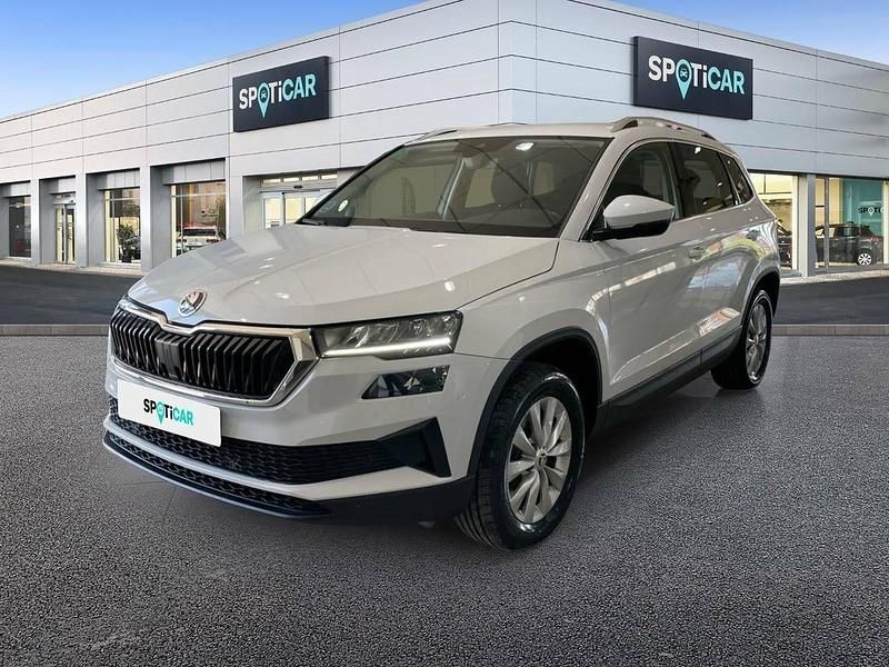 Blanco Usado 2022 Skoda Karoq Ambition SUV | 25.900 € (Caro) - Imagen 1/4