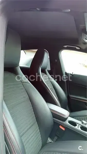 Käytetty Mercedes CLA200 Shooting Brake 136 HP (100 kW) 2019 Punainen Farmari
