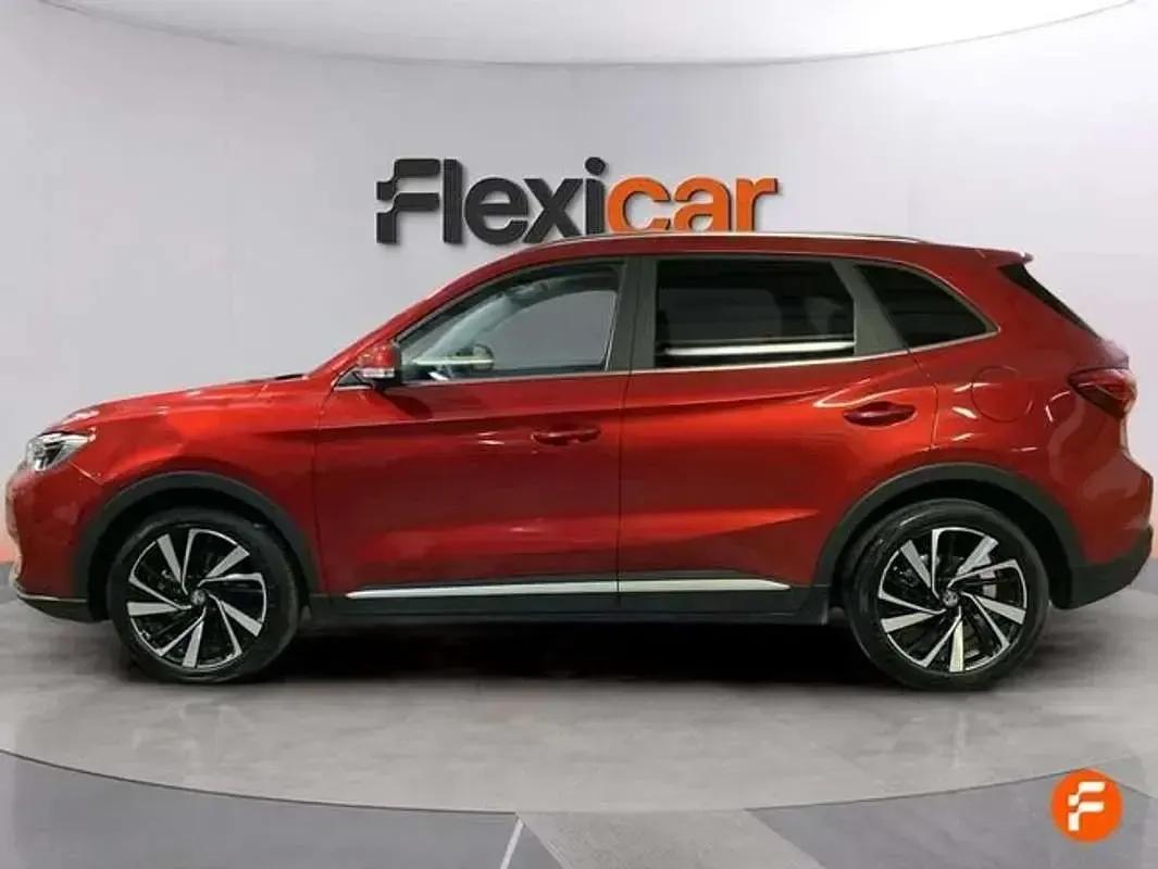 Usado MG ZS Luxury 197 CV (144 kW) 2025 Burdeos SUV