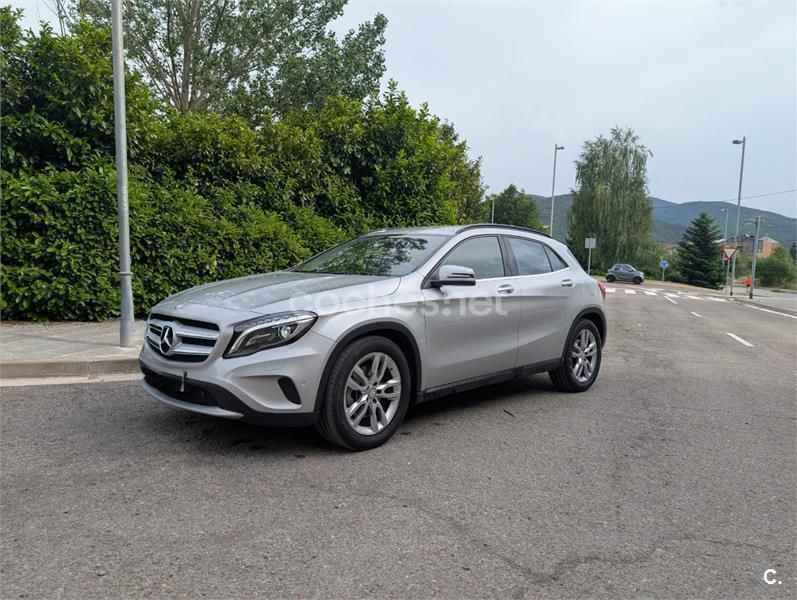 Gris / plata Usado 2015 Mercedes GLA250 Urban SUV | 20.900 € (Precio justo) - Imagen 1/4