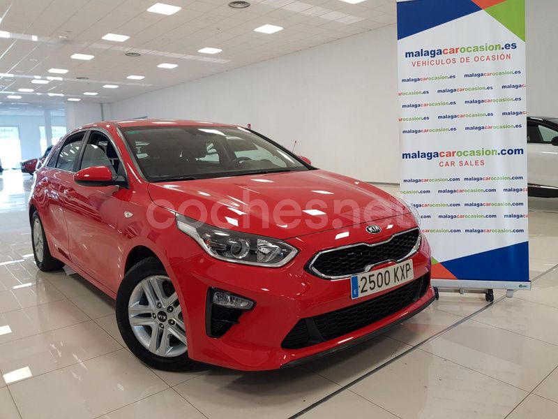 Rojo Usado 2019 Kia Ceed Berlina | 14.570 € (Buen precio) - Imagen 1/4