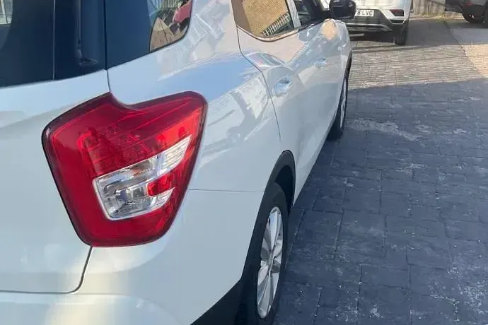 Usado SsangYong XLV 120 CV (88 kW) 2018 SUV