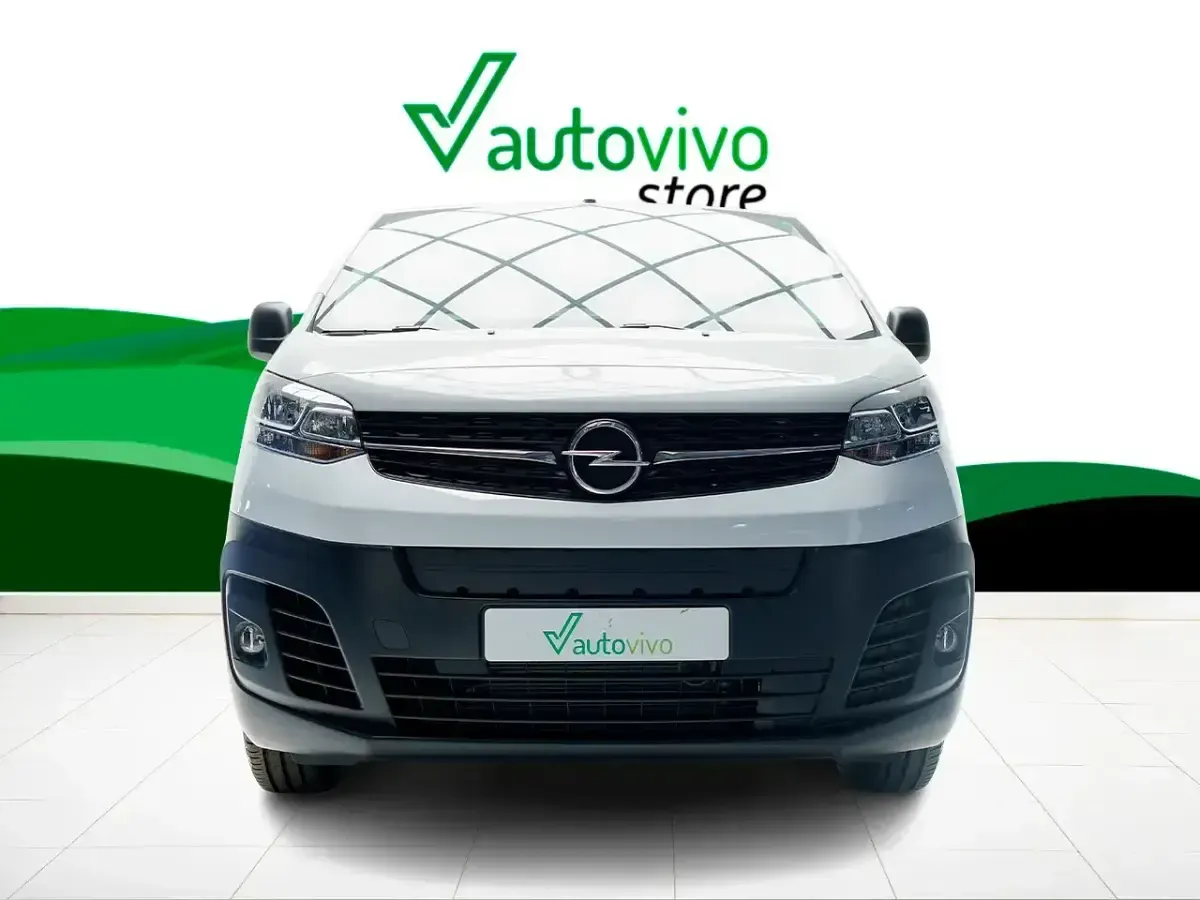 Usado Opel Vivaro 136 CV (100 kW) 2024 Blanco Monovolumen
