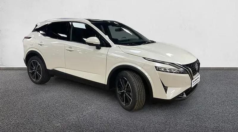 Usado Nissan Qashqai Tekna 140 CV (102 kW) 2024 Lunar white (perlada) SUV