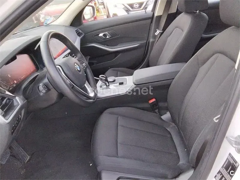 Usado BMW 318 150 CV (110 kW) 2020 Blanco Familiar