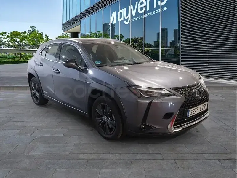 Usado Lexus UX Business Edition 184 CV (135 kW) 2022 Gris / plata SUV