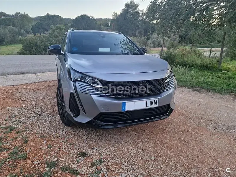 Usado Peugeot 3008 GT 195 CV (143 kW) 2024 Gris / plata SUV