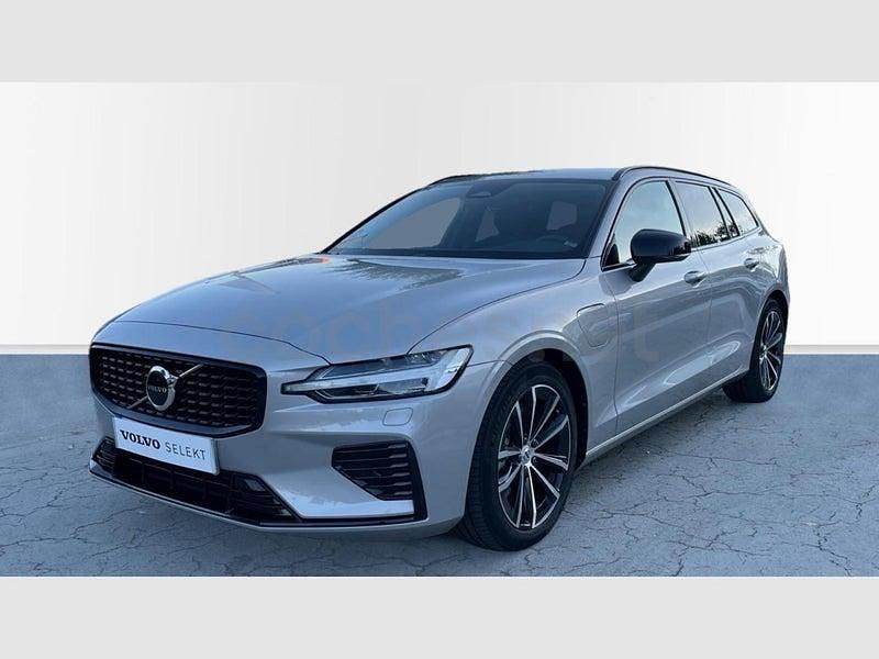 Usado Volvo V60 Plus 350 HP (257 kW) 2024 Cinzento Carrinha