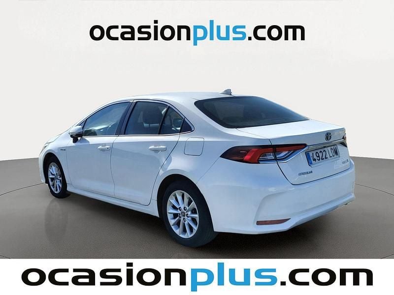 Usado Toyota Corolla Active 122 CV (89 kW) 2019 Blanco Berlina