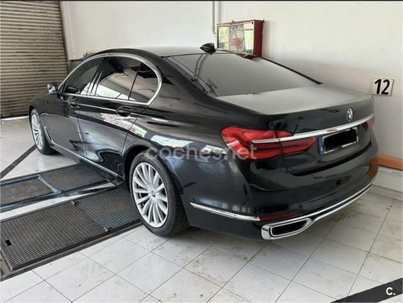 Usado BMW 730 265 CV (194 kW) 2016 Negro Berlina