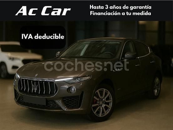 Gris / plata Usado 2021 Maserati Levante GranLusso SUV | 56.900 € (Precio justo) - Imagen 1/2