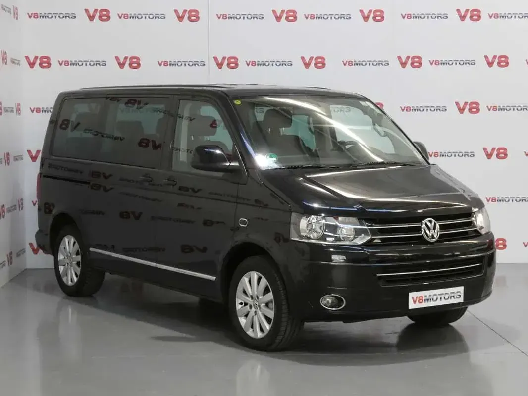 Usado VW Multivan Highline 179 CV (131 kW) 2013 Negro Monovolumen