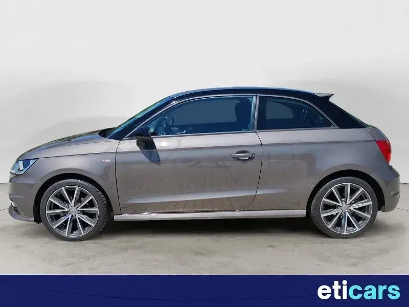 Usado Audi A1 Attraction 95 CV (69 kW) 2015 Marrón Utilitario