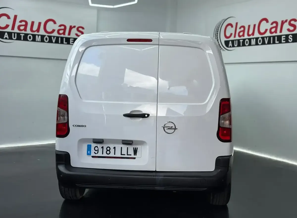 Usado Opel Combo S 100 CV (73 kW) 2021 Blanco Monovolumen
